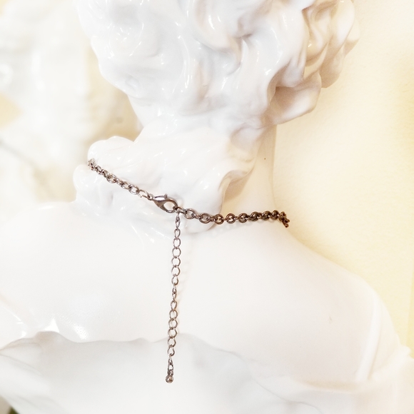 Necklace - Picture 2 of 3